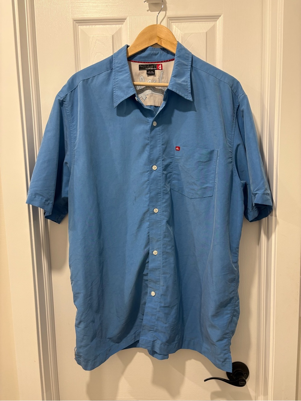 Quiksilver Men's Short-Sleeve Button-Up Shirt Sky Blue rayon blend XL